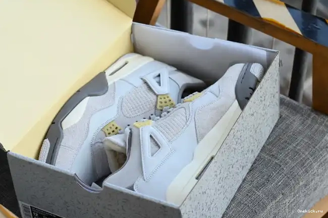 One Kick SE Craft Photon DV3742-021 Retro 4 Jordan Dust 0527